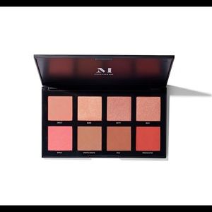 Morphe 8W Warm blush palette